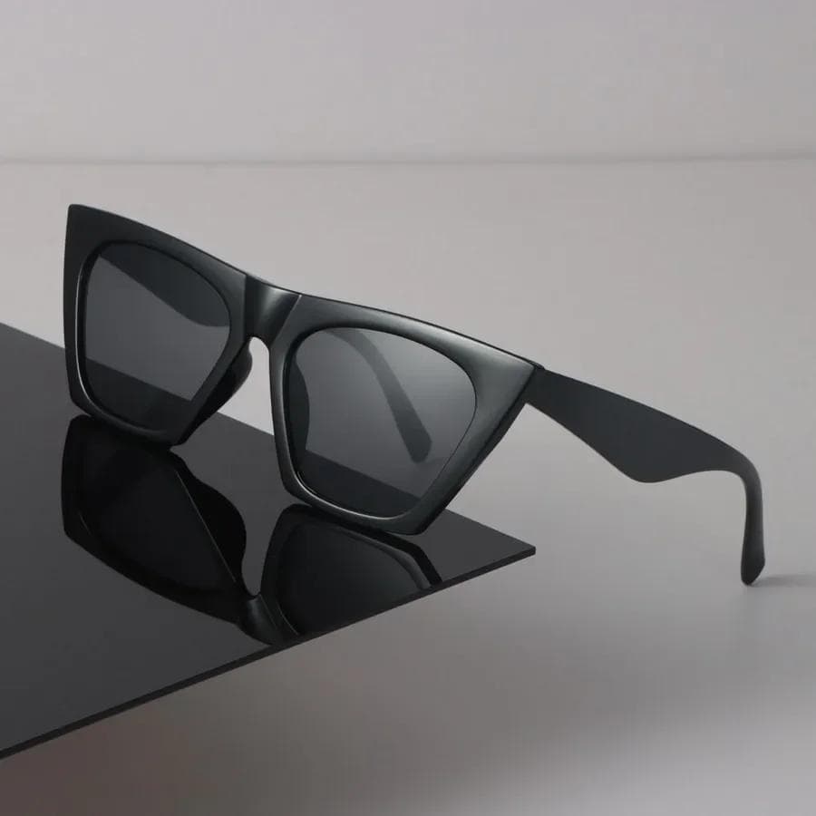 Fashion Round Sunglasses Women Men Retro Luxurious Minimalist Stylish Glasses Casual Personality