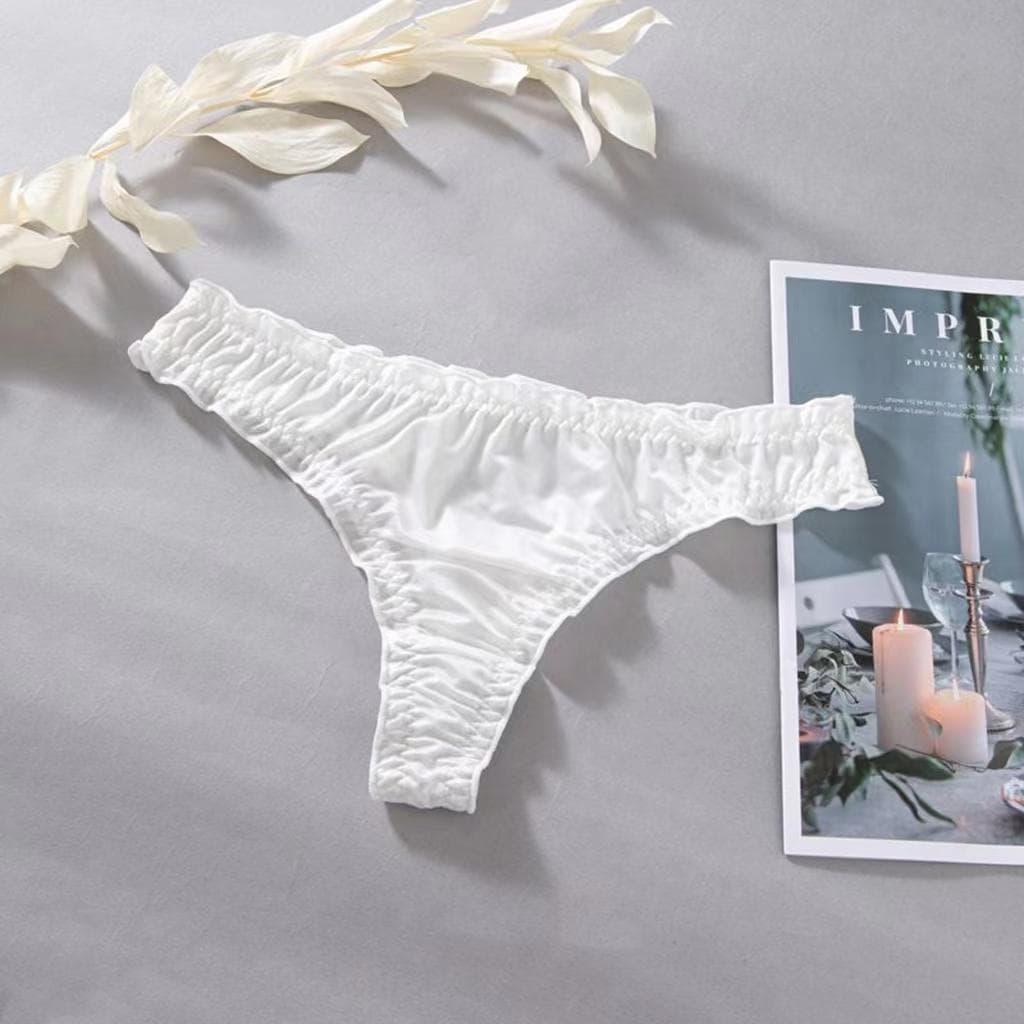Sexy Thin Seamless Panties For Women Ice Silk Thong Sexy Women's Underwear Brief For Girl Underpants XL white