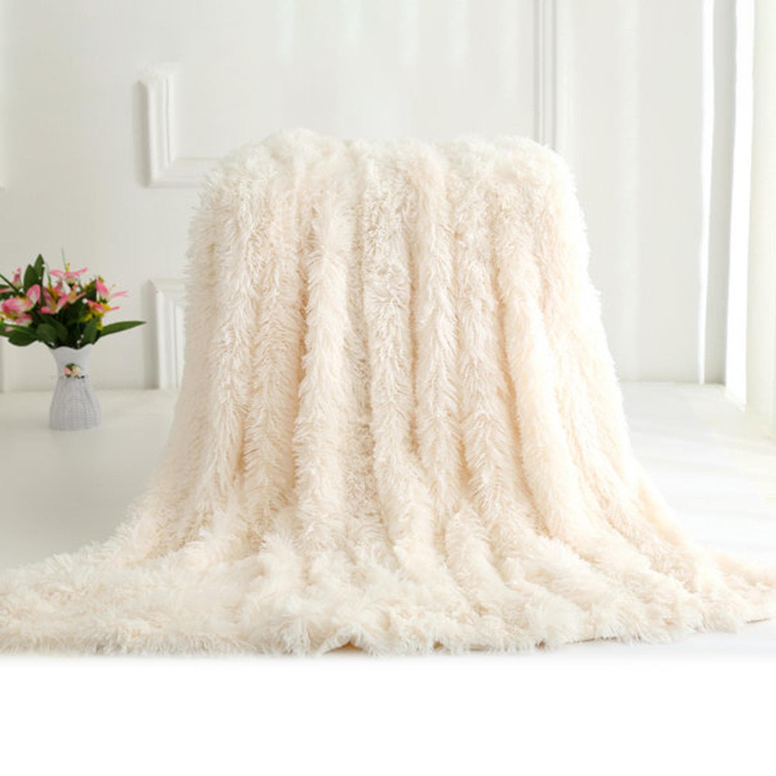 Long Fur Throw Blanket Super Soft Long Shaggy Faux Fur Lightweight Warm Cozy Plush Fluffy 63"x 79 white