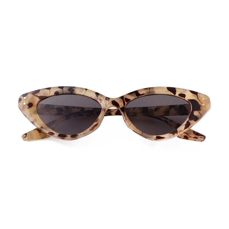 Vintage Cat Eye Sunglasses Women Men Luxury Designer Retro Rivet Pink Lens Cateye Sun Glasses Large Shades S2686 as picture