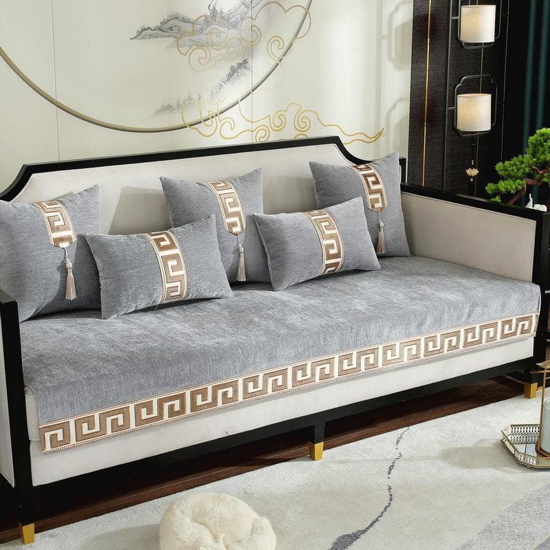 New Arrival Red Luxury Chenille Sofa Cover Towel Solid Color Thicken Fashion High Grade Sectional Sofa Covers for Living Room 70x70cm 1pcs