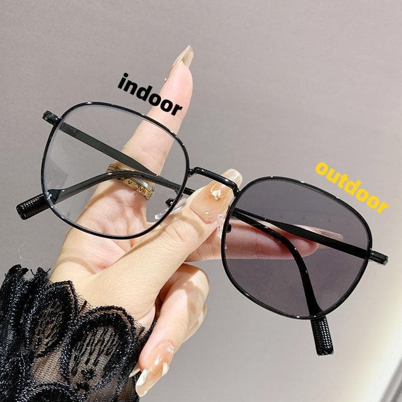 Women's Luxury Metal Round Frame Photochromic Myopia Glasses HD Blue Light Blocking -3.5-4.0 Neutral Fashion Eyewear 0
