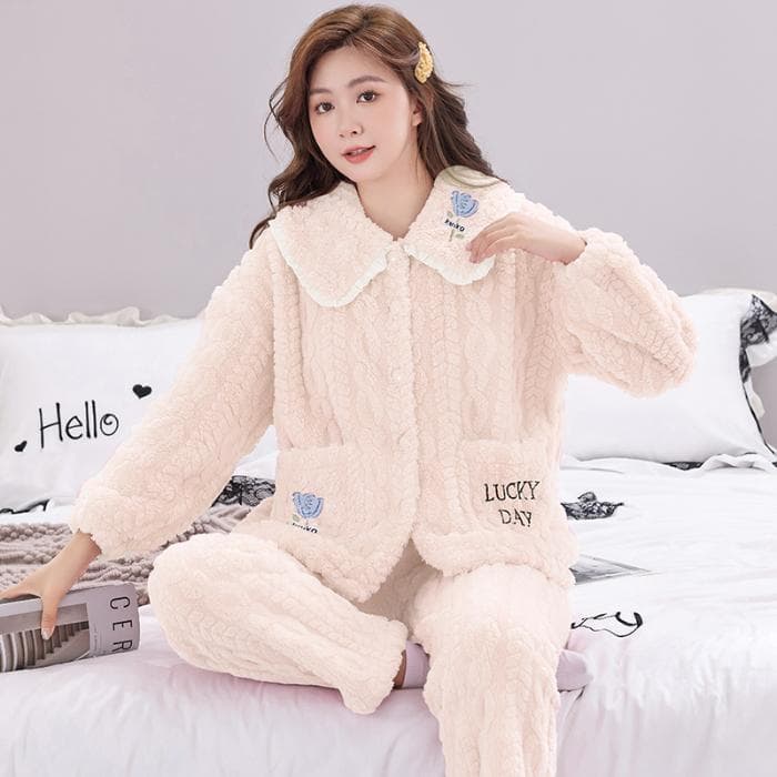 Flannel Women's Pajamas Set New Autumn and Winter Warm Thickened Coral Velvet Long-sleeved Cartoon Pajamas Home Pajamas Set for Women 2XL