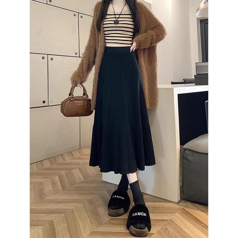 Mid-length Knitted Skirt for Women In Autumn and Winter New High-end Design A-line Skirt Temperament Slim and Drooping Large Hem Skirt XL