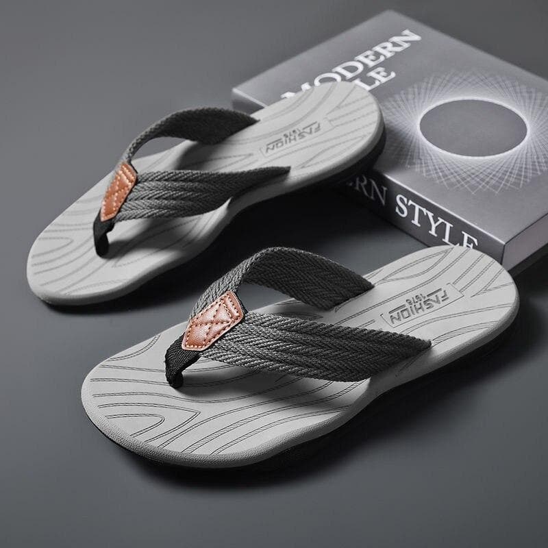 Coslony flip flops for Men Slippers Summer Outdoor Slippers Beach Male Soft Bottom Non-slip Slippers Shoes indoor slippers 43 grey