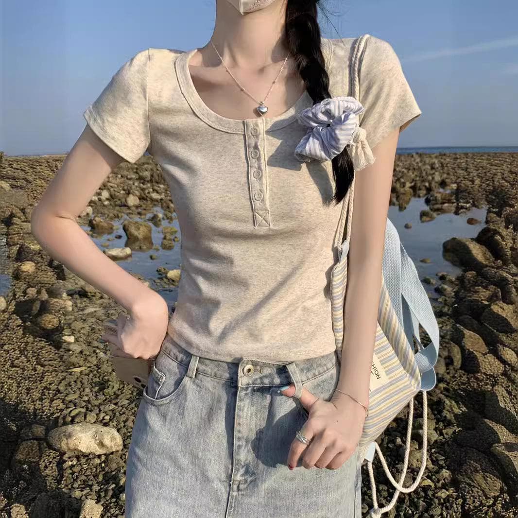 U-neck Straight Shoulder Short-sleeved T-shirt for Women In Summer New Style for Women with Clavicle Exposed Slim Short T-shirt Small Chic Top 2XL