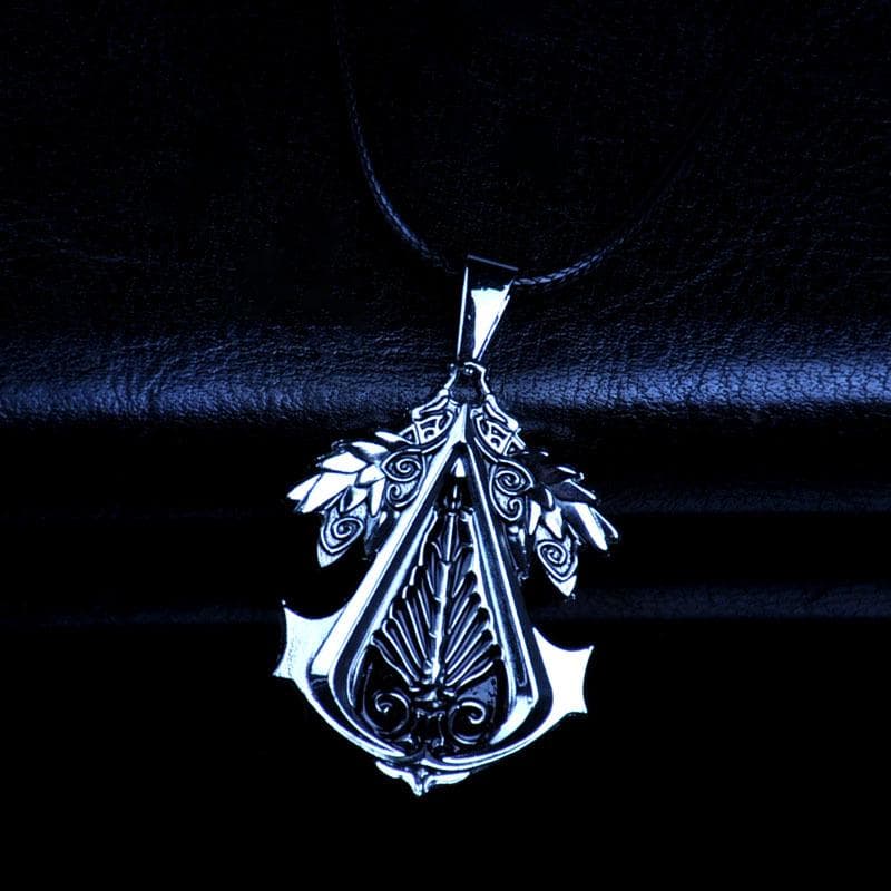 Retro Anime Necklace Assassin s Creed Flying Eagle Logo Male Necklace C