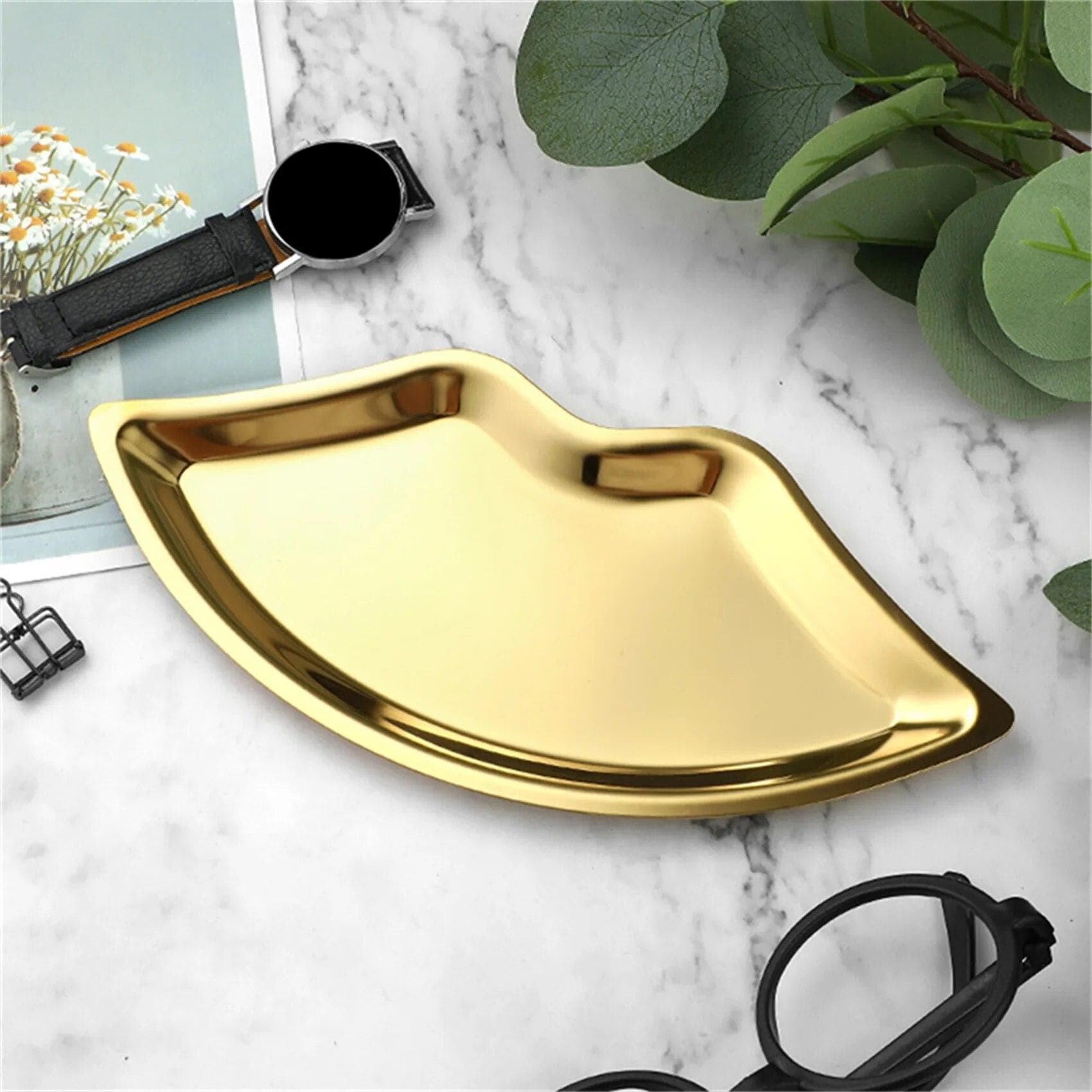 Korean Style Ins Style Stainless Steel Lip Shaped Jewelry Tray Home Cosmetics Metal Tray Female Jewelry Storage Tray Decorative gold