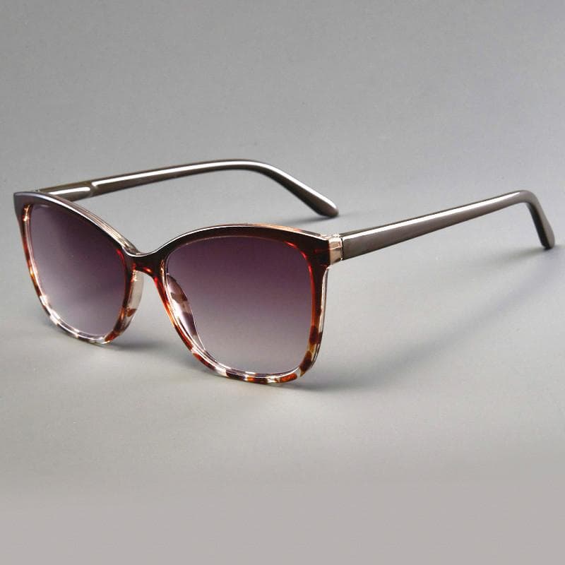 Men and Women Reading Glasses 2025 High-definition Sunglasses New Large Frame Elderly Glasses Outdoor Travel Elderly Glasses 1.0