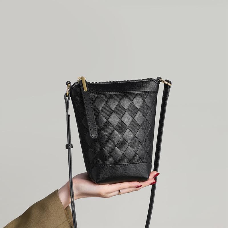 Mobile Phone Bag Women's Leather Crossbody Bag Summer Fashion All-in-one Senior Sense Single Shoulder Bucket Bag
