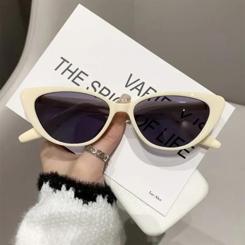 Women's Personalized Black Frame Sunglasses Luxury Fashion Designer Cat Eye Trendy Versatile Sunglasses As picture shown