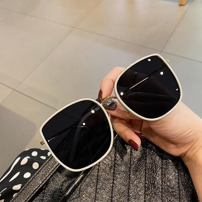New Fashion Square Sunglasses Women Designer Retro Rectangle UV400 Vintage Eyewear Gafas De Sol 1PC