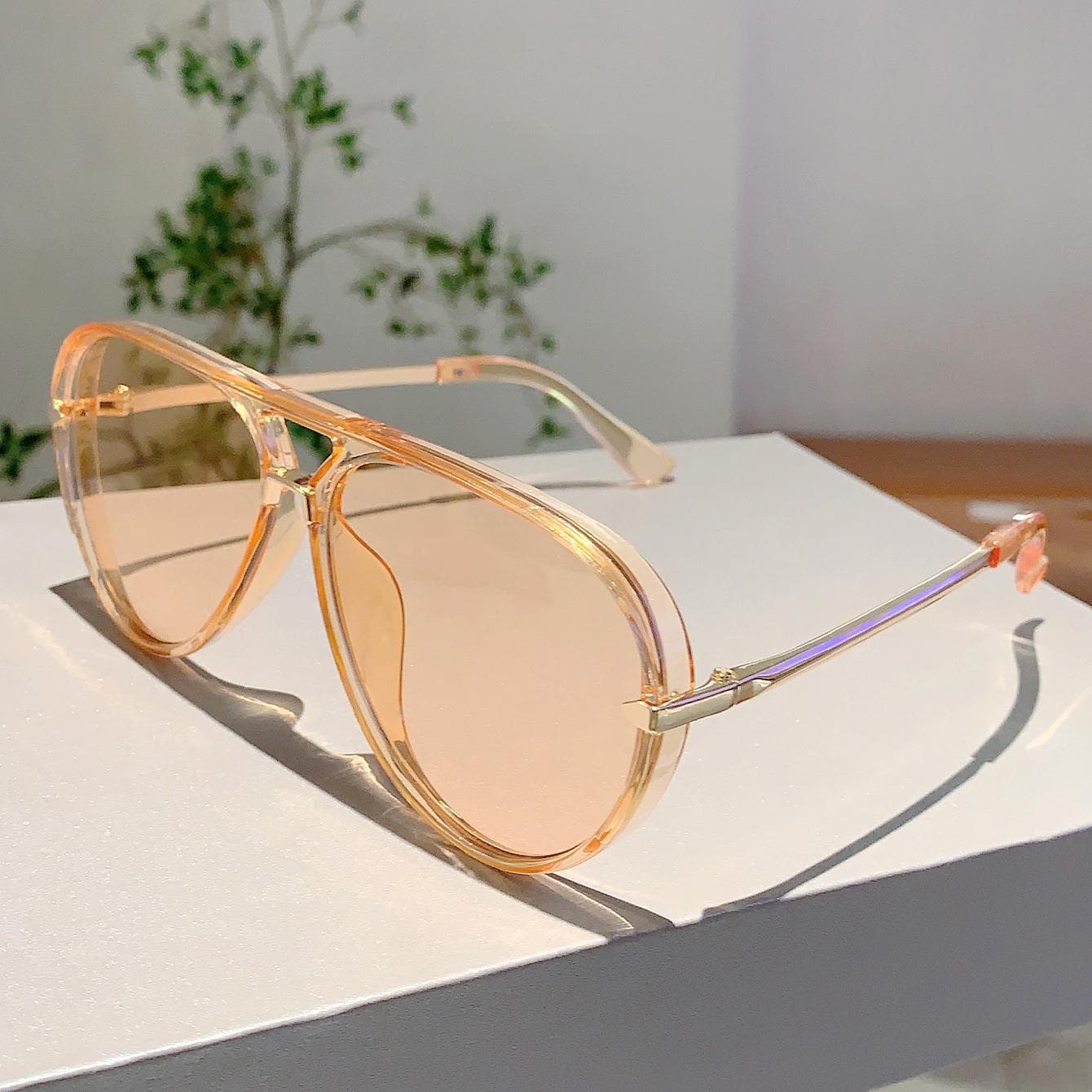 KAMMPT Luxury Pilot Sunglasses Fashion Metal Design Shades for Women Men Travel Hiking Sun Glasses as picture shows