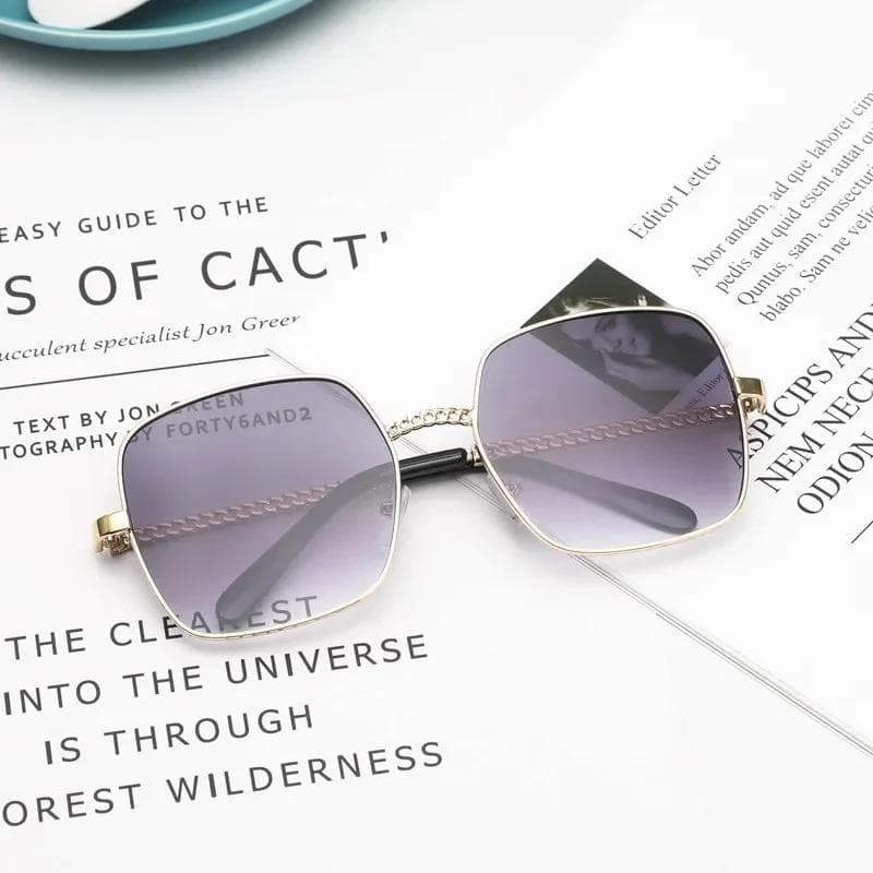 New Classic Oversize Sunglasses for Women Luxury Brand Designer Metal Big Frame Sun Glasses Eyewear As the pictures