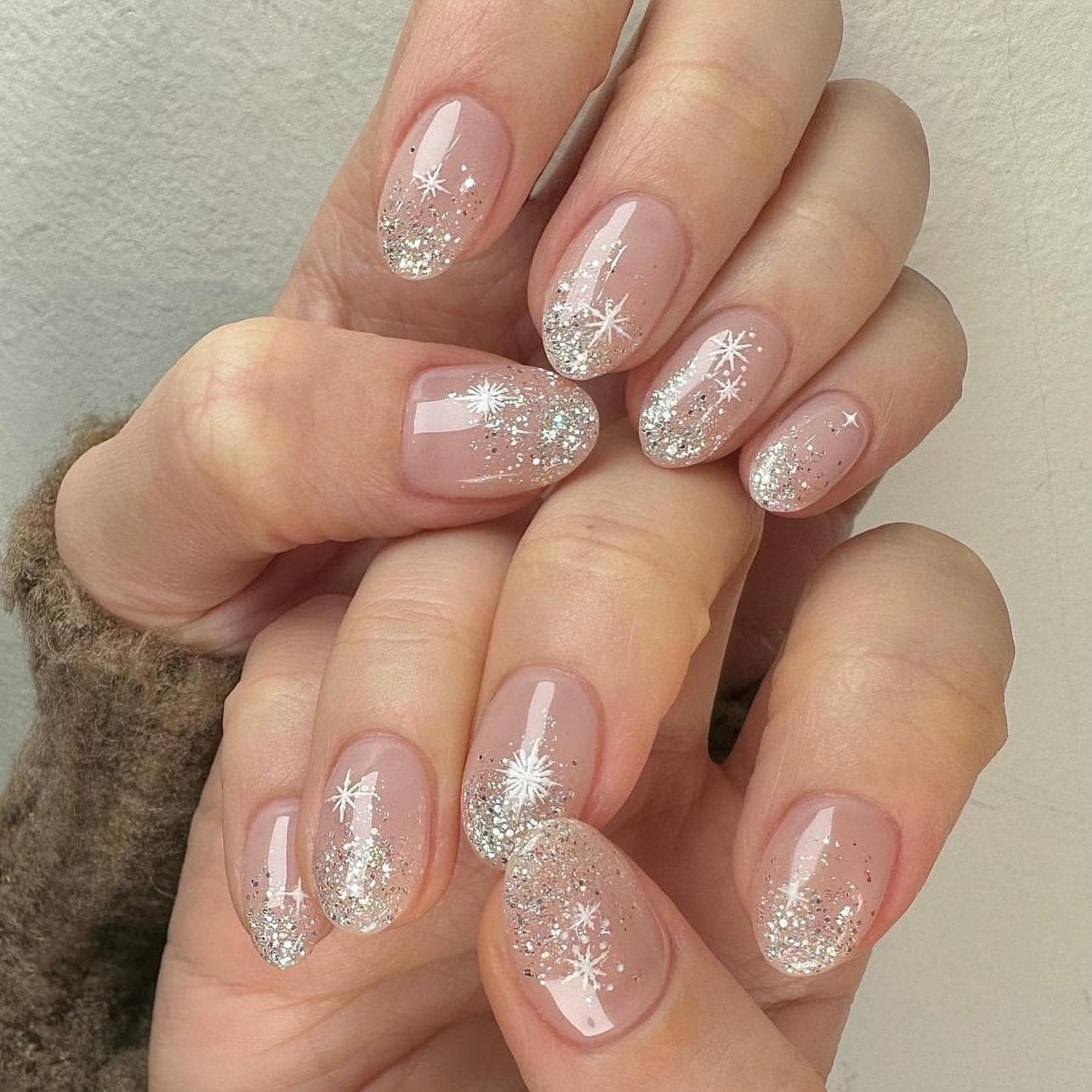 24 Pieces French Glitter Gradual Change Manicure Pure Pink Simple Wear Nail Short Almond Star Wear Fake Nails