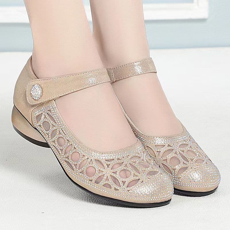 Breathable Hole Shoes Women's Soft Bottom Soft Surface Summer Hook&loop Hollow Anti-slip Anti-odor Women's Sandals 40 beige