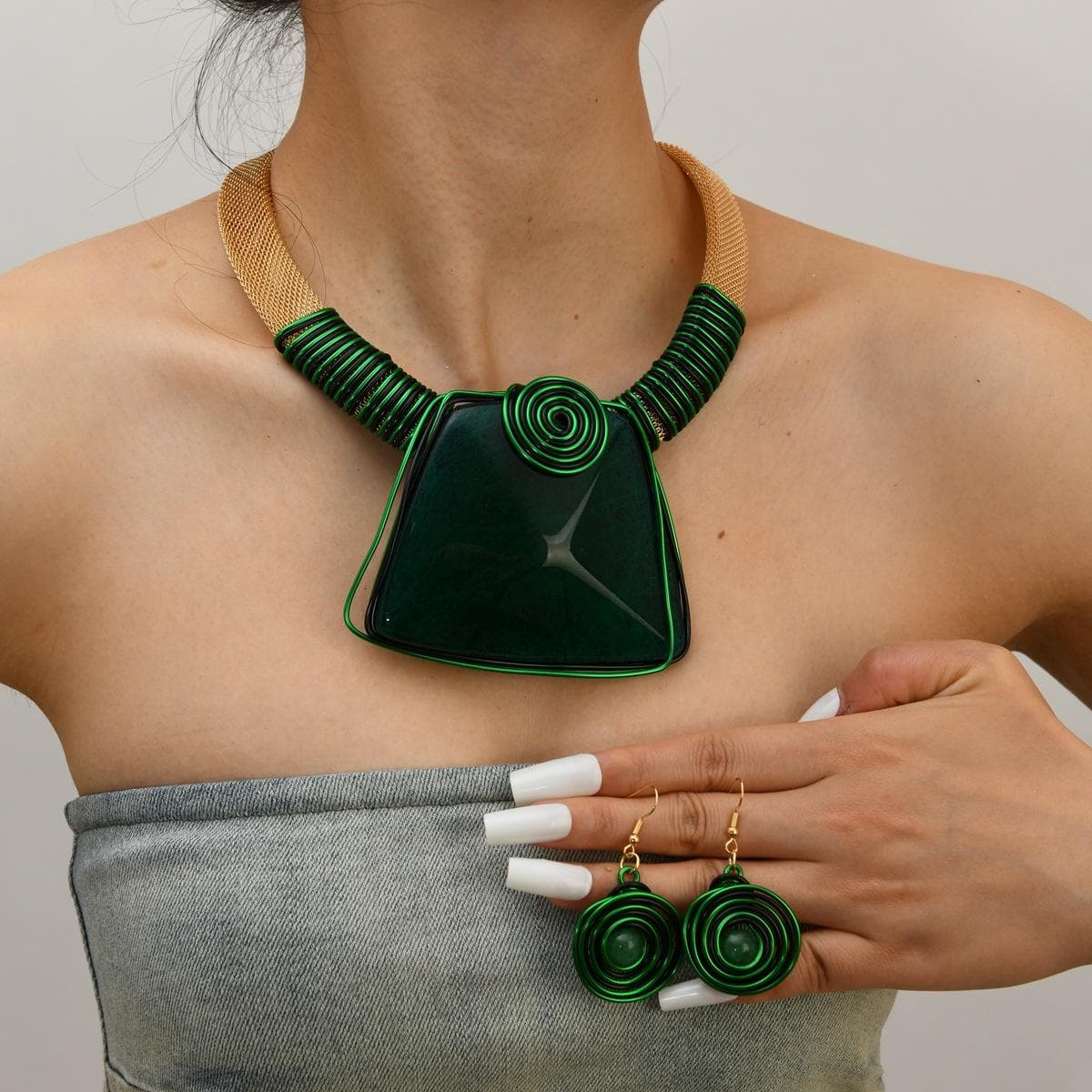 Exaggerated Hand-Woven Geometric Acrylic Gem Necklace Ladies Party Party Jewelry green