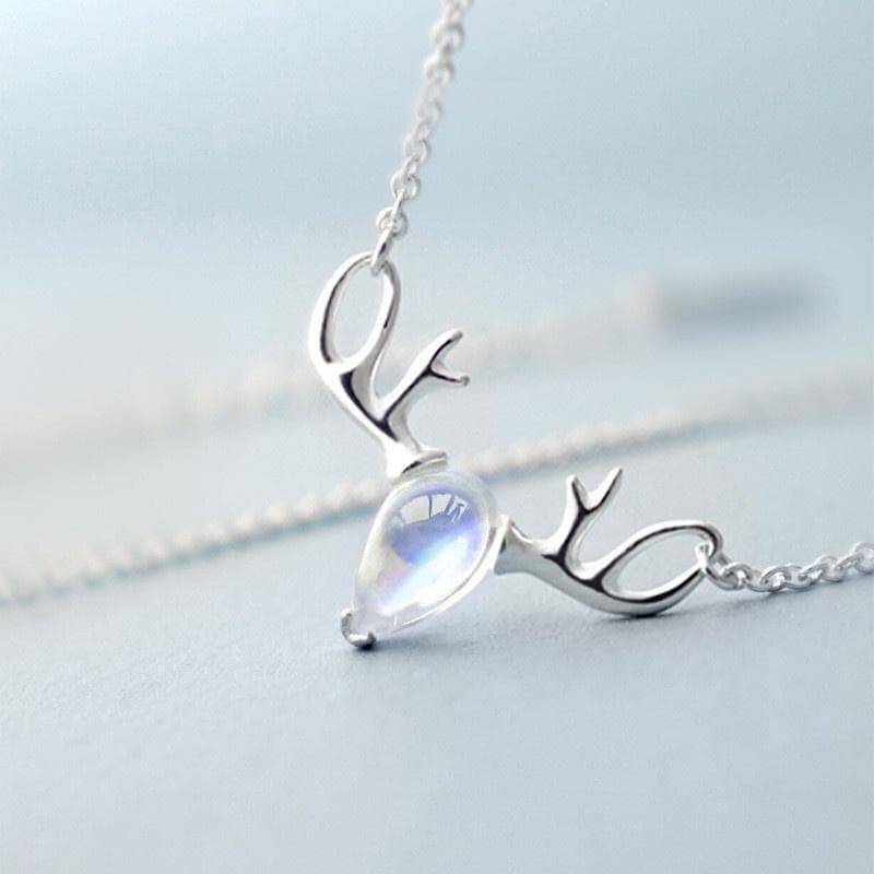 Simple moonstone elk necklace clavicle chain