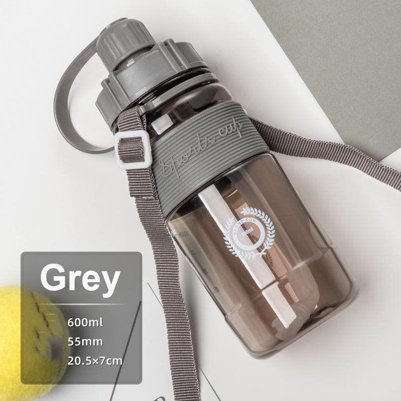 600/1000/1500ml/2000 Large Capacity Outdoor Space Cup With Straw Student Plastic Water Cup Portable Outdoor Sports Cup Drop Water Bottle 600ml grey
