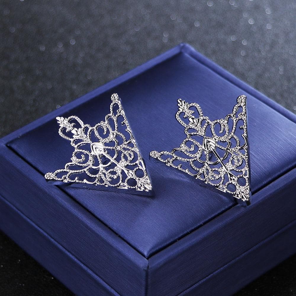 Brooch Vintage Triangle Shirt Collar Pin Hollow Metal Needle Brooch For Women Men Lapel Pin Clothes Decor silver