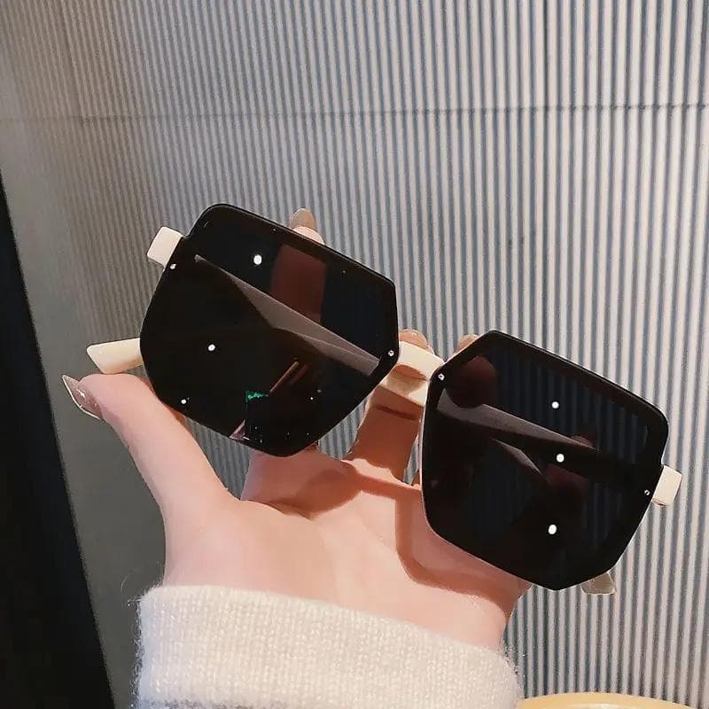 New Vintage Big Frame Sunglasses for Women Designer Square UV400 Sun Glasses Outdoor Travel Eyewear Oculos De Sol