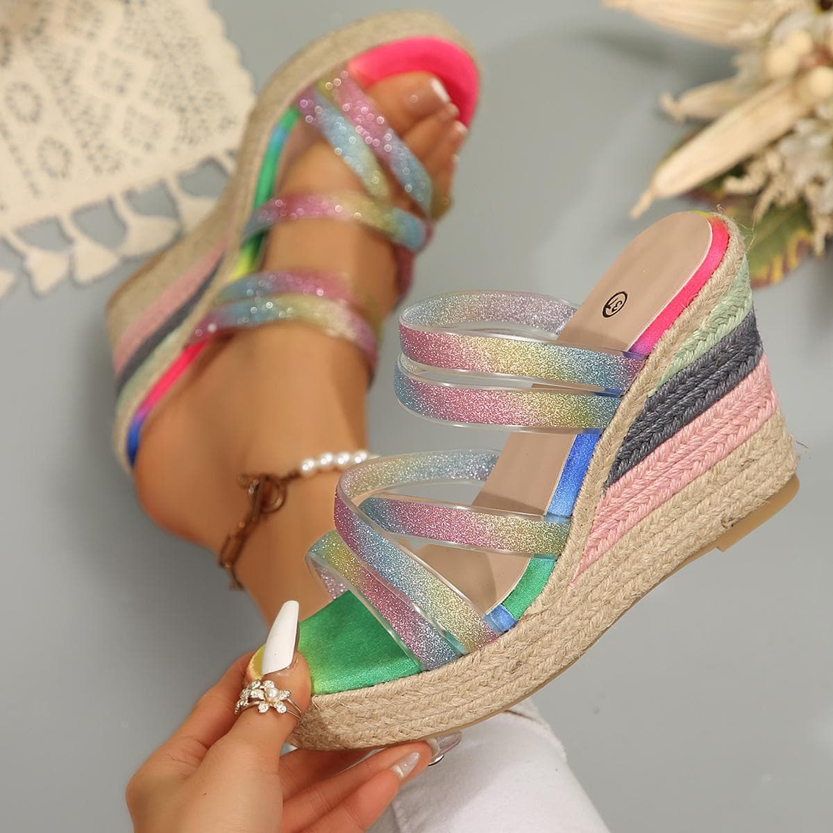 Wedge heeled rhinestone slippers women wear new fashion all-in-one muffin bottom women flip-flops in summer 40
