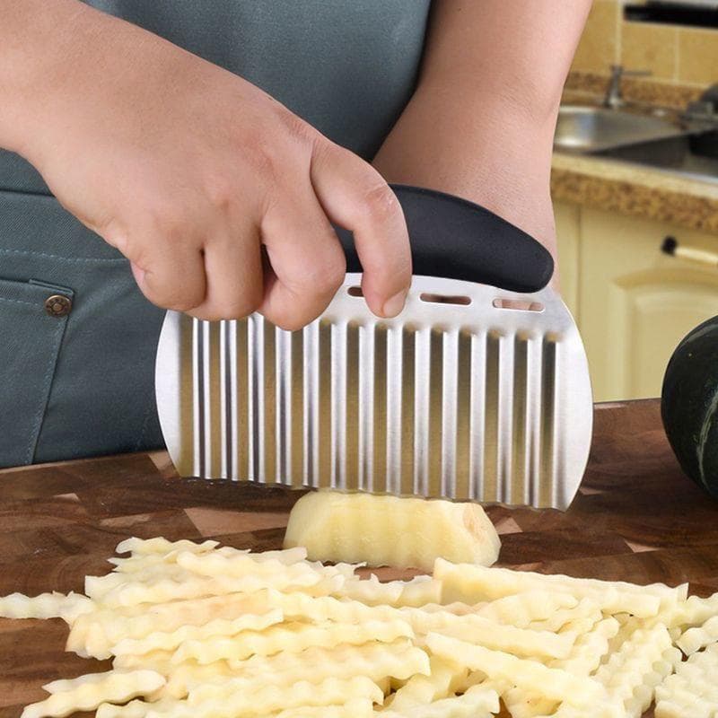 Stainless Steel Potato Cutter Crinkle Chopper Vegetables Fruits Easy To Use Wavy Blade Design Ergonomic Handle French Fry Slicer black