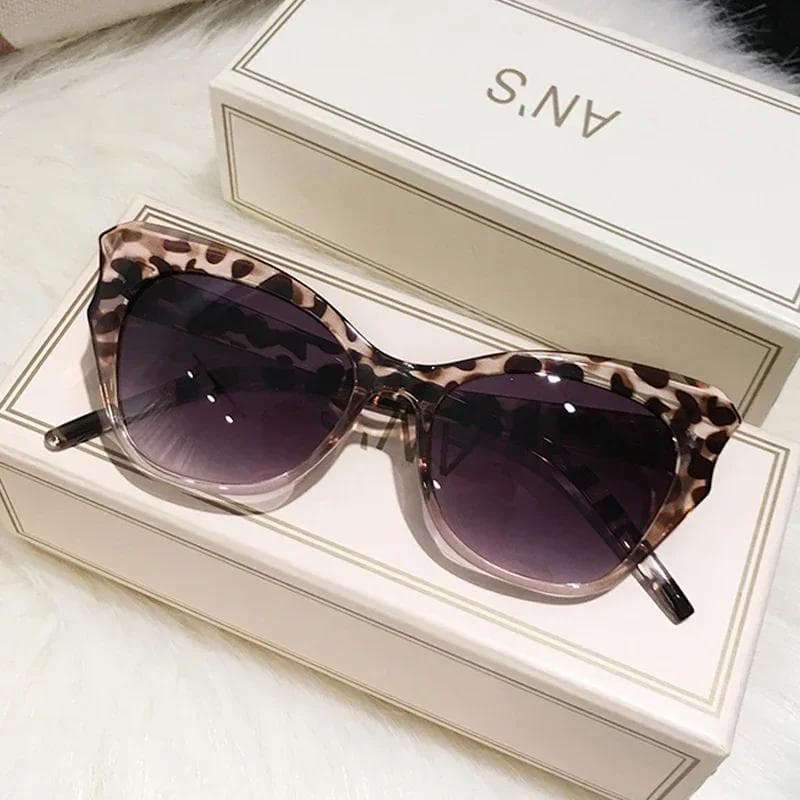 Fashion Cat Eye Sunglasses Women Vintage Retro Sun Glasses Female Cateye Frame Mirror Gradient Luxury Traveling Oculos De Sol Other