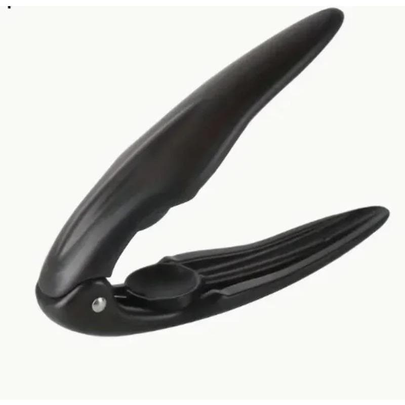 1pc Multi Functional Chestnut Bottle Opener Plastic Nut Clip with Cross Serrated Blade Household Kitchen Tool Plastic Nut Clip