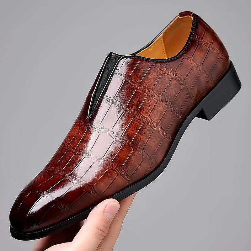 Luxurious Men's Leather slip on Shoes Business Man Flat Classic Men Dress Shoes Leather Italian Formal Oxford shoes 42 brown
