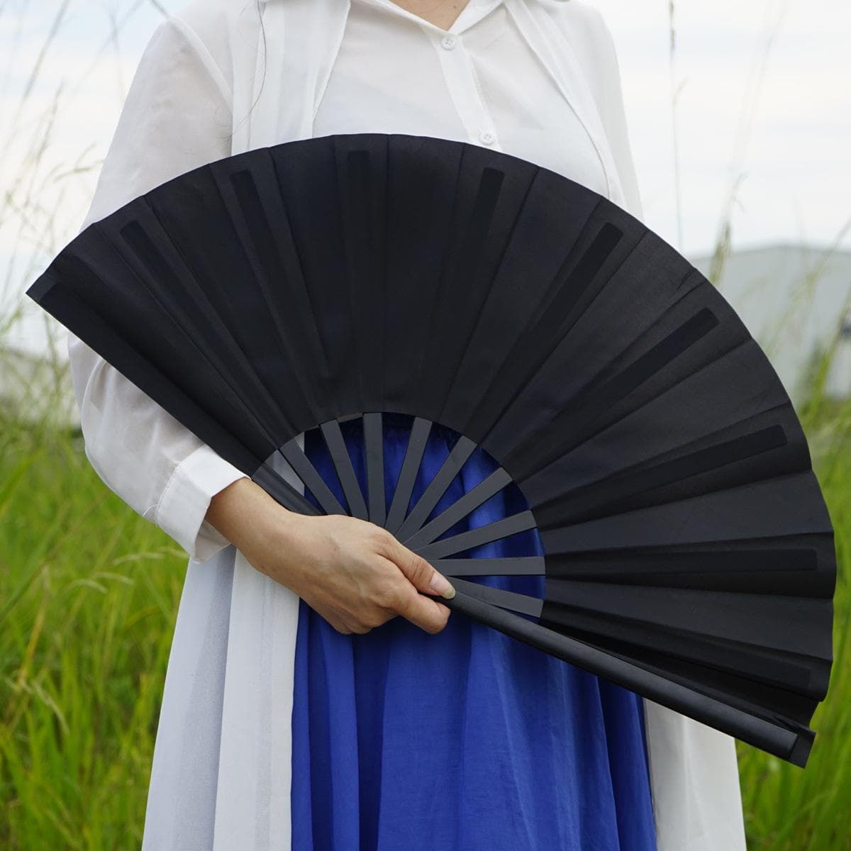 1 10 inch Kung Fu Fan Folding Fan Martial Arts Double sided Plastic Chinese Sound Fan Fitness Dance Classic Kung Fu Fan black
