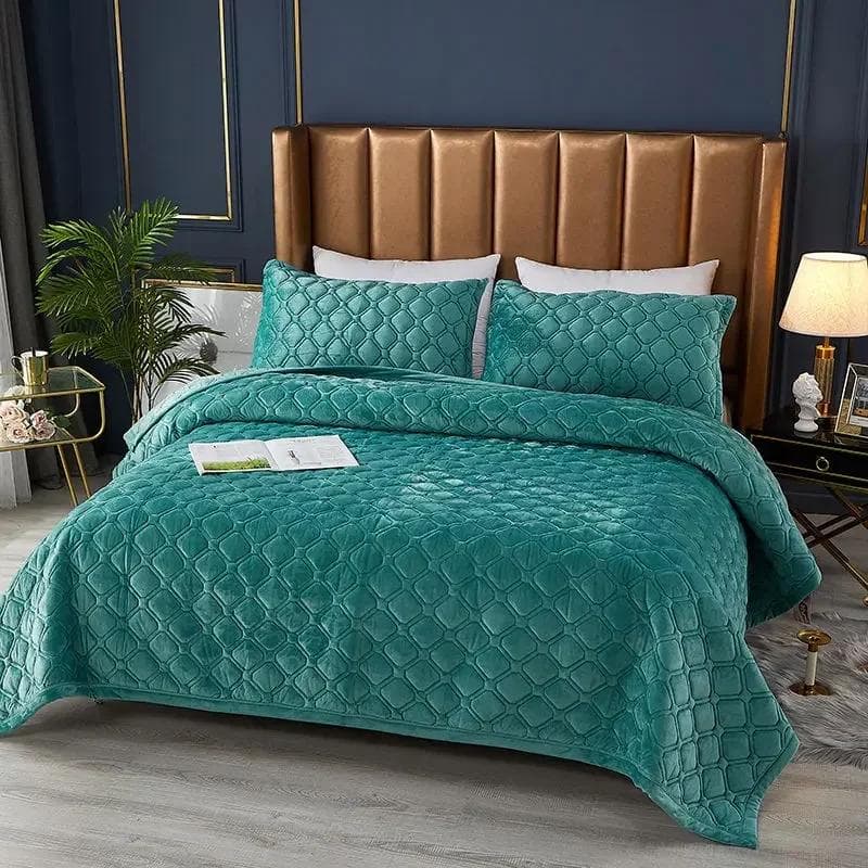 Thickened Bedspread Solid Colour Crystal Velvet Bed Cover Cotton-Padded Quilted Non Slip Sheet Blanket Children Queen Bedding 150x200cm 1pc