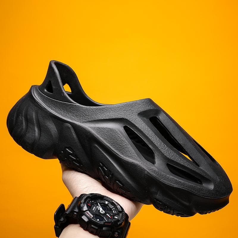 Men Trend New Summer Slippers EVA Soft Bottom Cloud Slides Light Beach Shoes Male Suitable Indoor and Outdoor 39