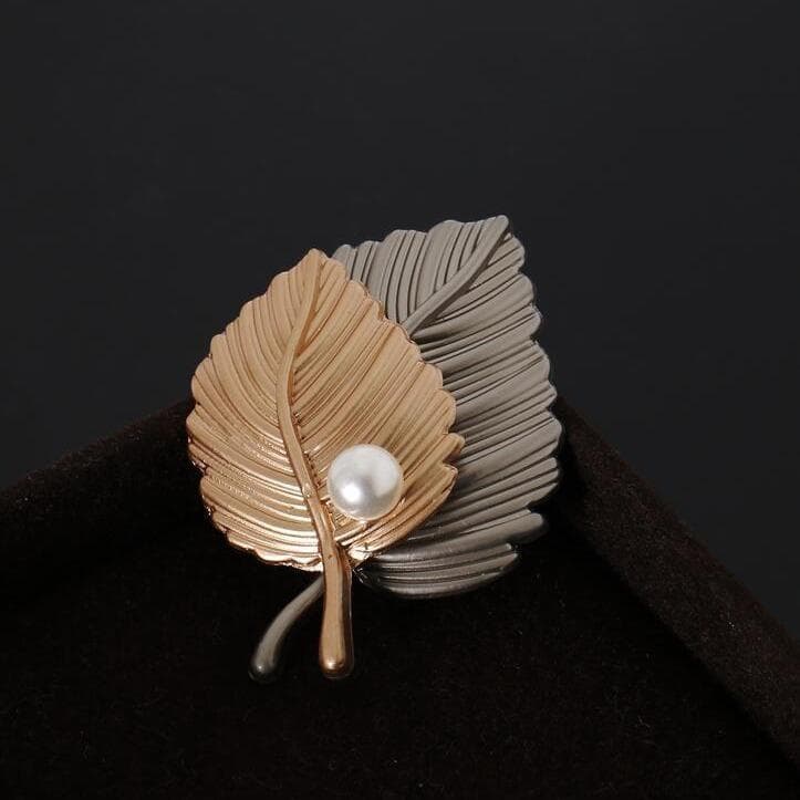 Exquisite Vintage Leaf Simulation Pearl Brooch Sweater Suit Lapel Pins For Women Girl Jewelry Accessories Gift