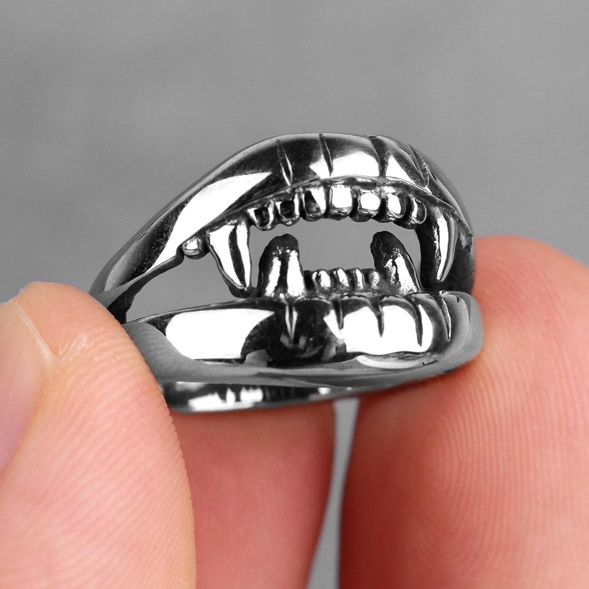 Stainless Steel Men Rings Devil Mouth Teeth Punk Rock Personality for Biker Male Boyfriend Jewelry Creativity Gift 10