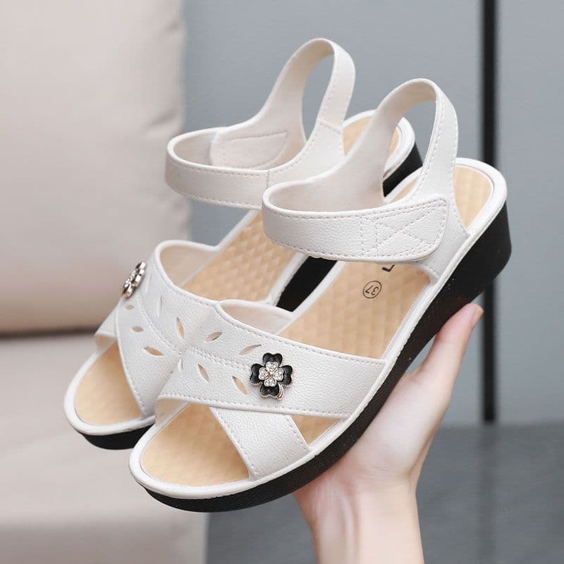 Sandals for Women Wearing Summer Soft Soles Non Slip Sloping Heels Flat Bottomed Beach Work Shoes Plastic Women's Sandals 40 white