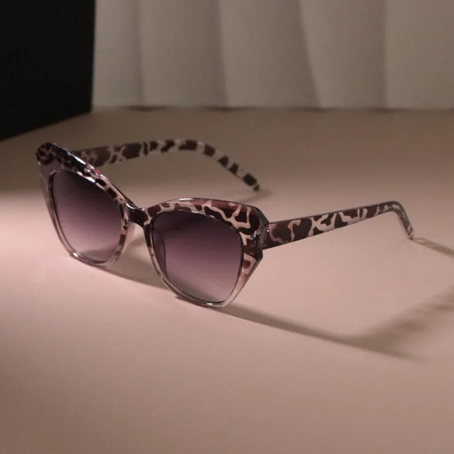 Elegant Cat Eye Sunglasses for Women Men Fashion Vintage UV Protection Outdoor Shades Oculos De Sol Other