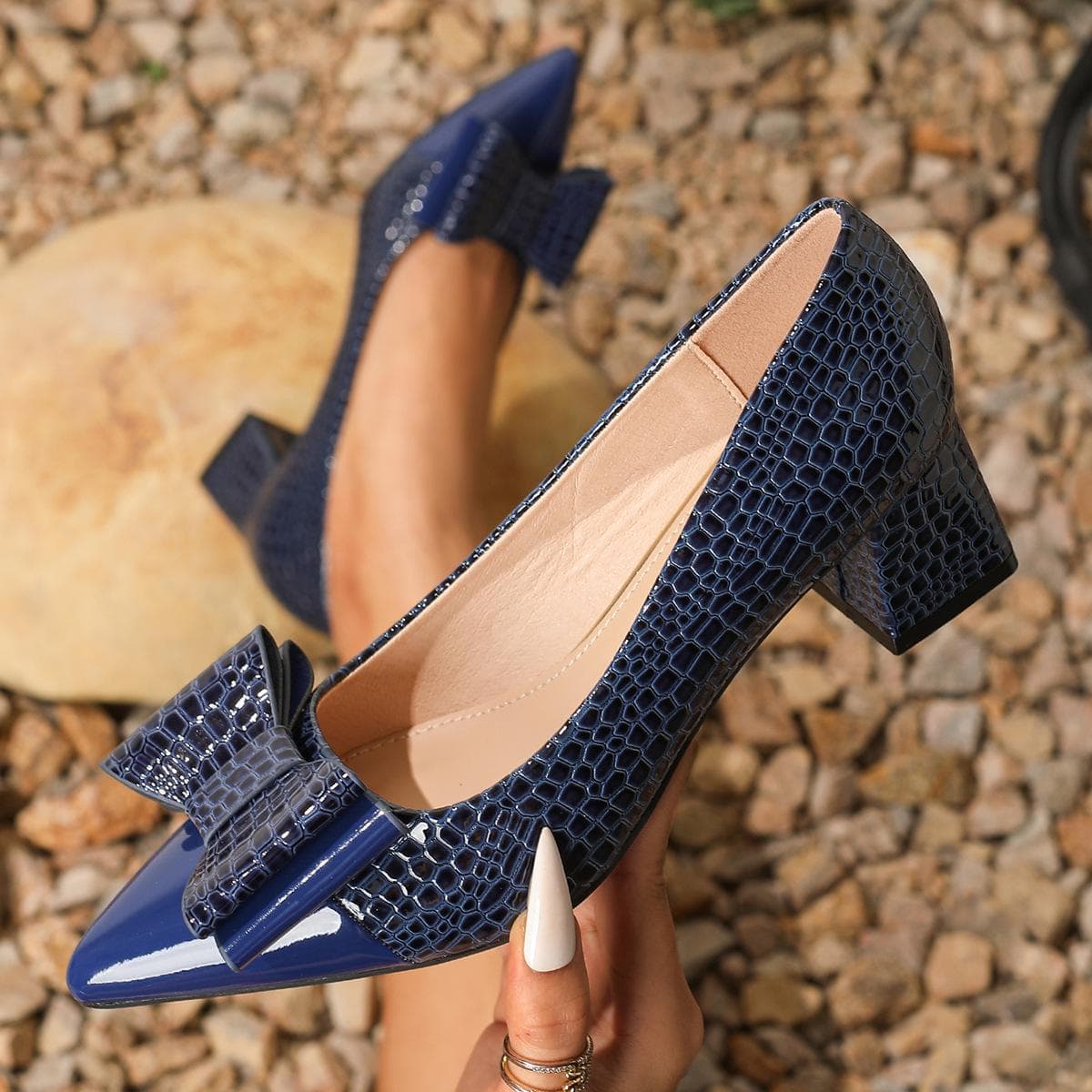 Cross-Border Women's 2024 Stylish Thick Heel Bow High Heels - Comfortable, Pointed, Large Sizes Available 38 Dark blue