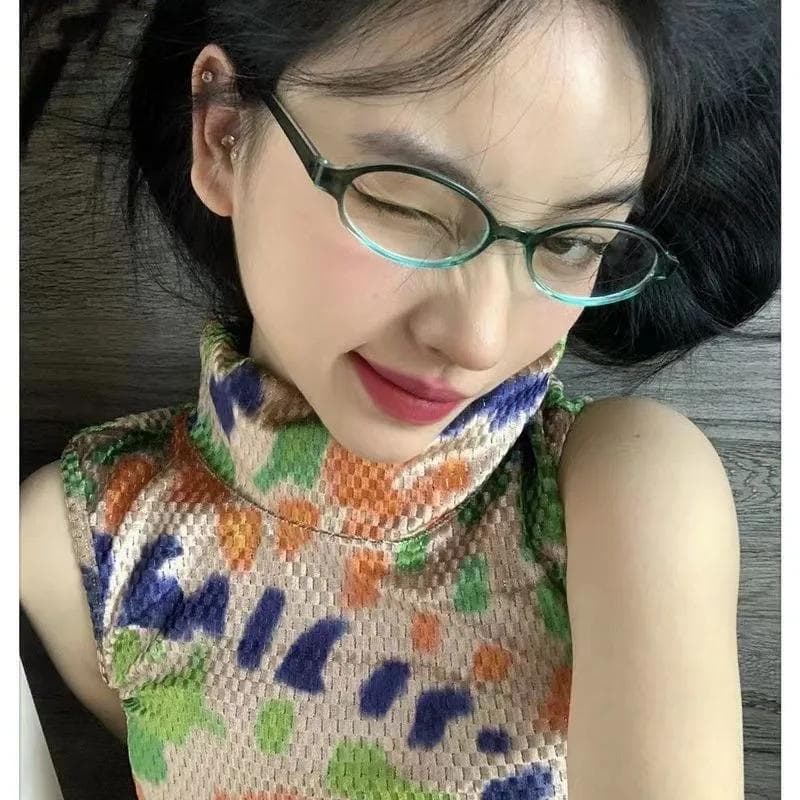 Y2K Women Retro Oval Square Glasses Red Green Frame Anti Blue Light Computer Eyewear for Driving and Seaside Decorative Plain Glasses