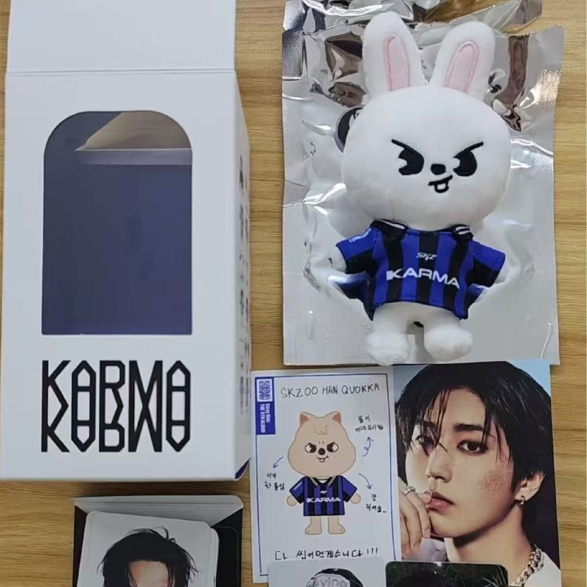 Stray kids KARMA SKZOO version Kpop gift SKZ HyunJin BongChan Lee know Changbin Leeknow