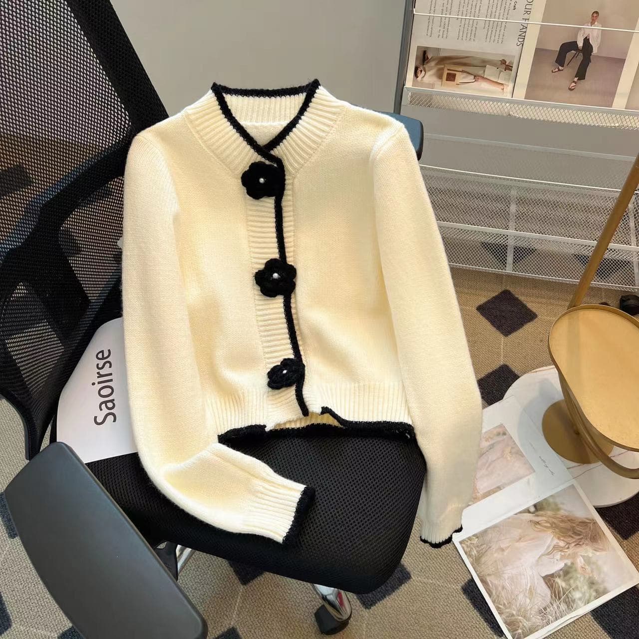 Women's New White Sweater for Autumn and Winter Small Thickened Knitted Cardigan Jacket Lazy Style M white