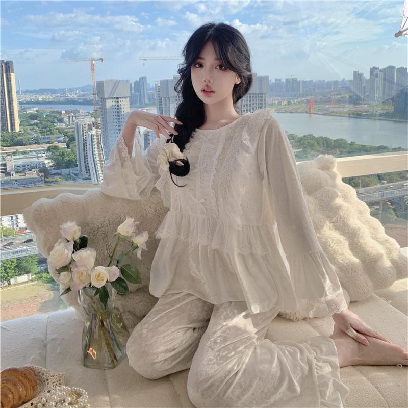 Sweet Princess Sleepwear Velvet Pajamas Women Autumn Winter Sleepwear Long Sleeve Casual Nightwear Pyjama Set Loose Home Clothes XL white