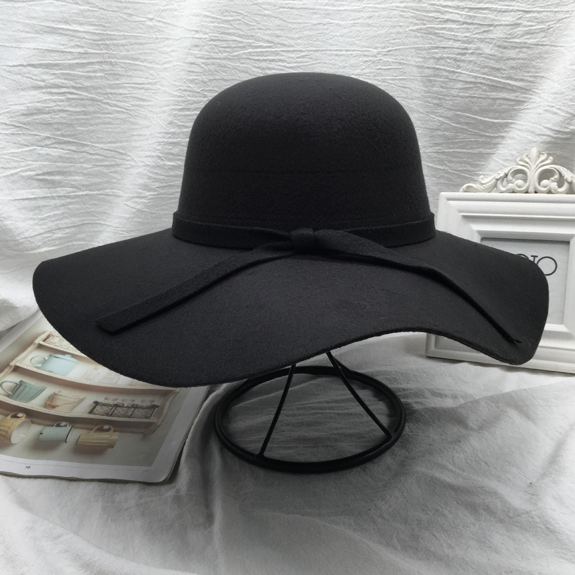 Black Retro Big Eaves Hat, Woolen Hat, Autumn and Winter Casual, Versatile, Dome-shaped, Korean Small Hat, British black