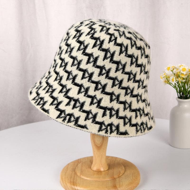 New Autumn Winter Korean Ladies Solid Rabbit Fur Bucket Hat Outdoor Leisure Japanese Sweet Letter Panama Basin Hat Wholesale white