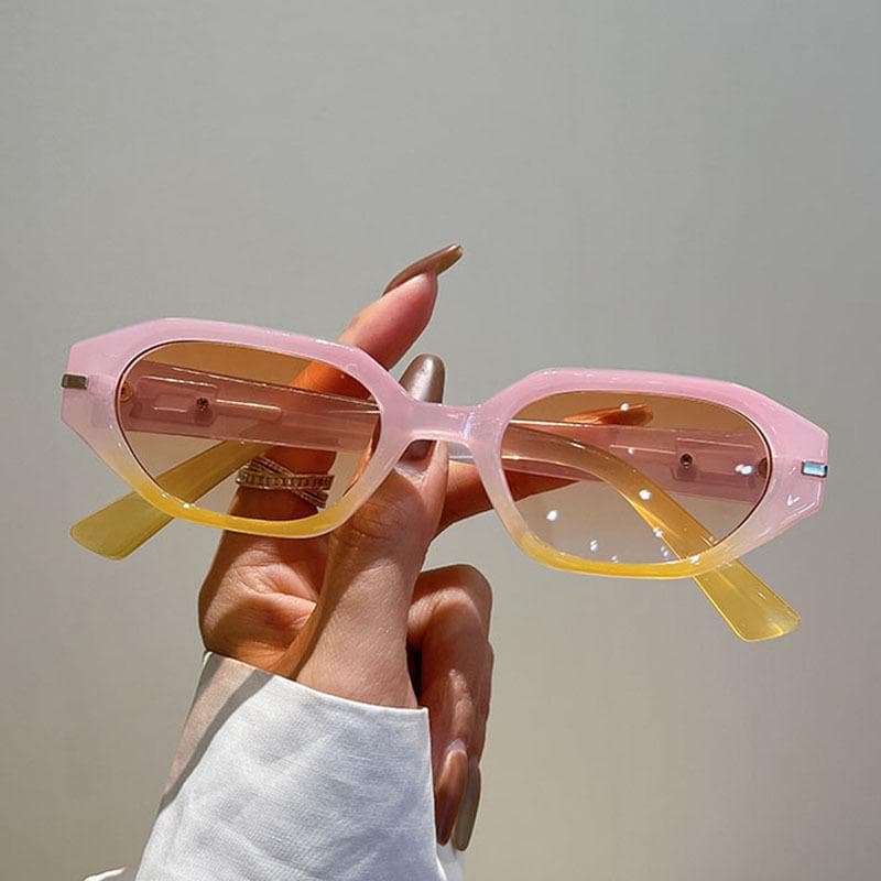 Fashion Small Frame Vintage Square Sunglasses Women Men Luxury Brand Designer Punk Sun Glasses UV400 Rivet Shades
