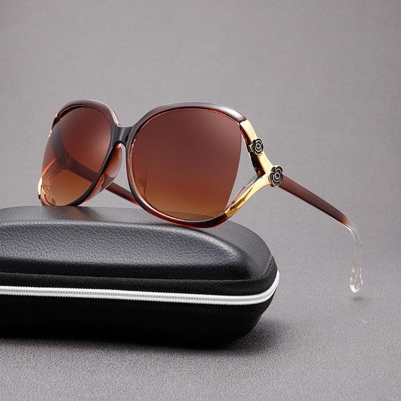 Trendy Large Frame Sunglasses with Flower Decorated Legs Summer Fashion Glasses for Women
