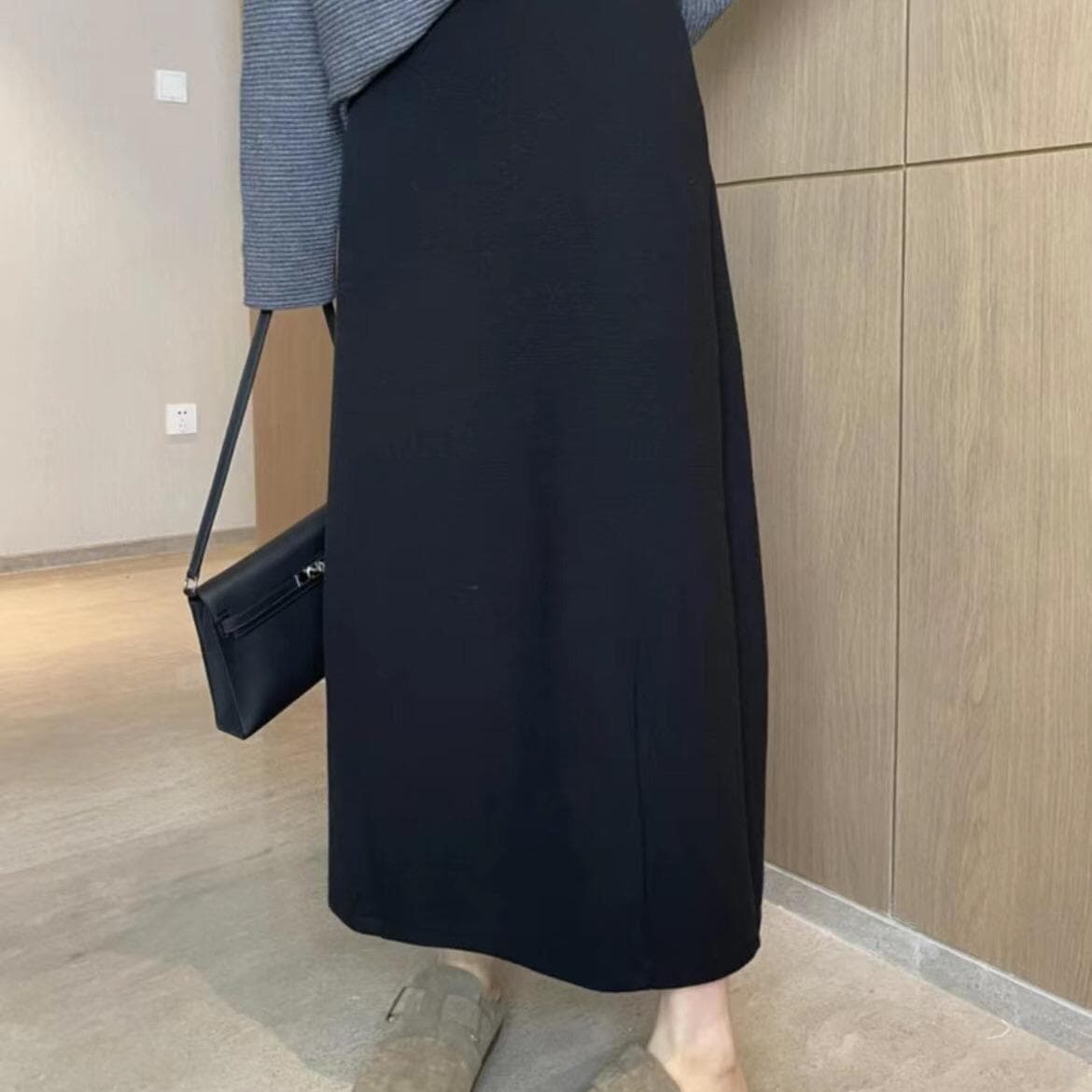 Wearing A Cotton Skirt with Slits and Versatile Skirt After Autumn and Winter L black