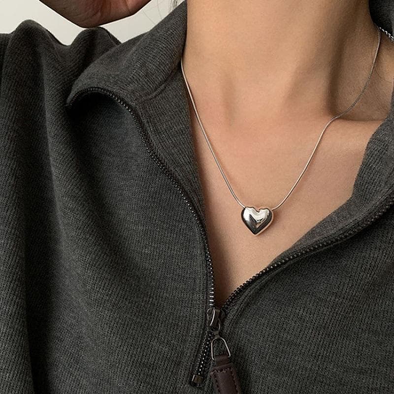 Ladies Alloy Simple Heart Pendant Fashion Thin Chain Necklace Korean Popular Women Charm Collar Jewelry Party Gift