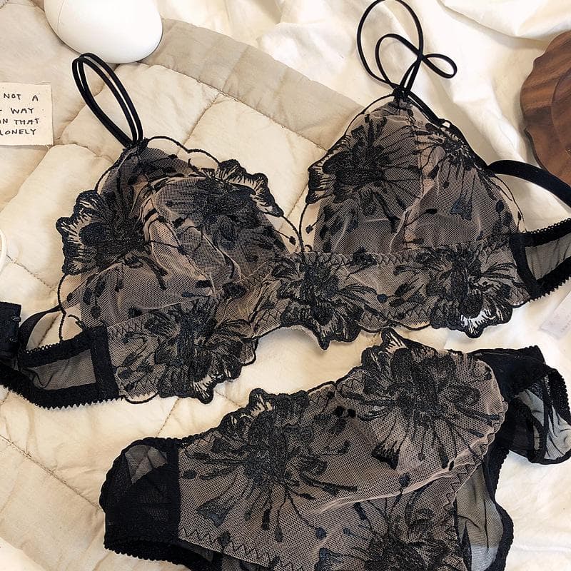 French Lace Flowers Embroidery Bra Panties Set Sexy Ultra-Thin Women Underwear Triangle Cup Bralette Romantic Lingerie Set L black