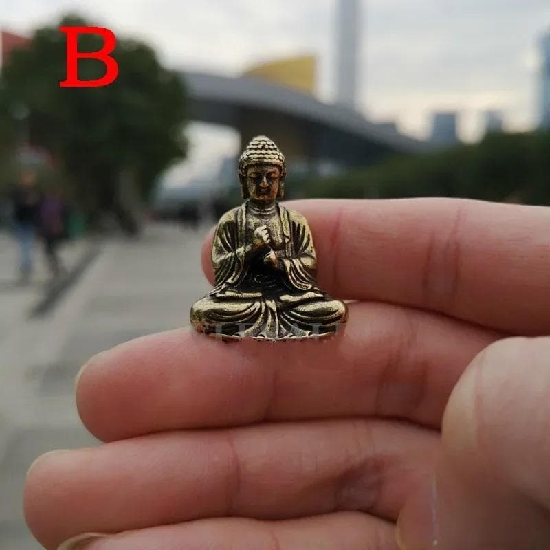Small Creative Craft Mini Portable Vintage Brass Buddha Statue Pocket Sitting Buddha Figure Sculpture Office Desk Decor Ornament B